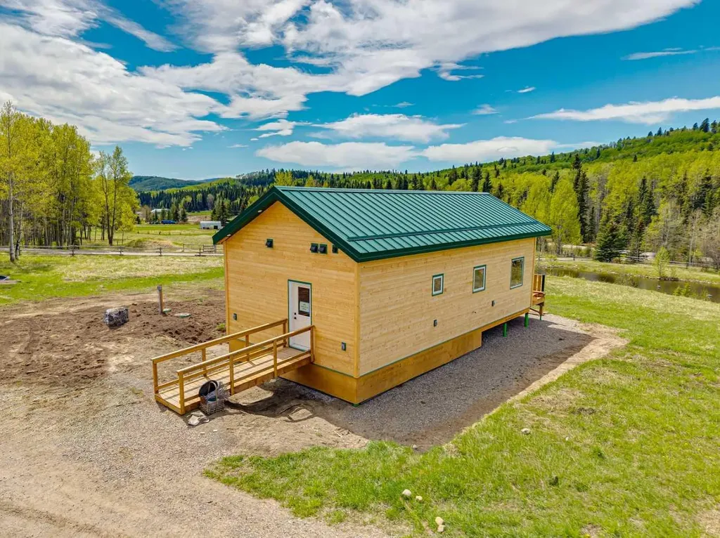 200 Fawn Hills Drive Bragg Creek AB T0L0K0