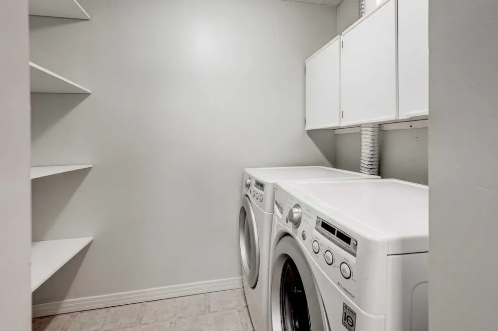 13045 6 Street SW Calgary AB T2W5H1