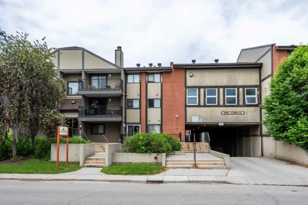 13045 6 Street SW Calgary AB T2W5H1