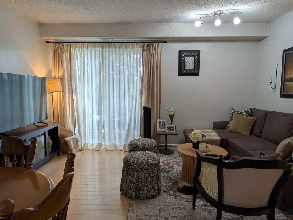 3745 Fonda Way SE Calgary AB T2A 5W7
