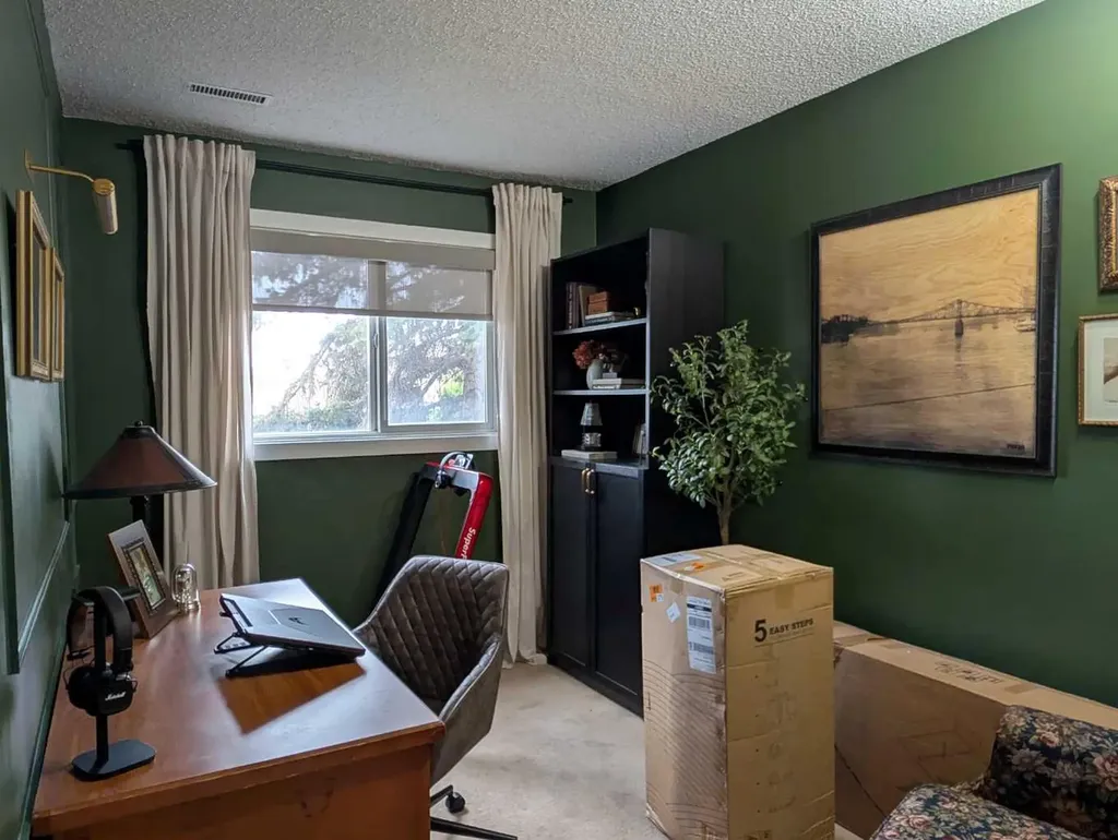 3745 Fonda Way SE Calgary AB T2A 5W7