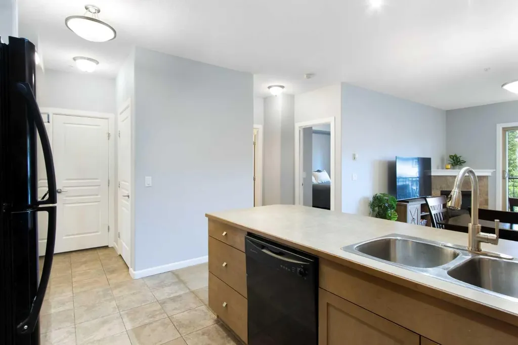 52 Cranfield Link SE Calgary AB T3M0N9