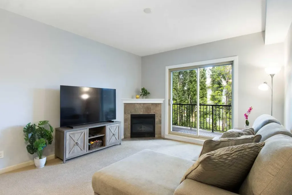 52 Cranfield Link SE Calgary AB T3M0N9