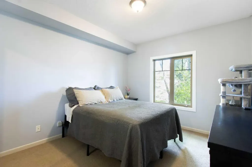 52 Cranfield Link SE Calgary AB T3M0N9