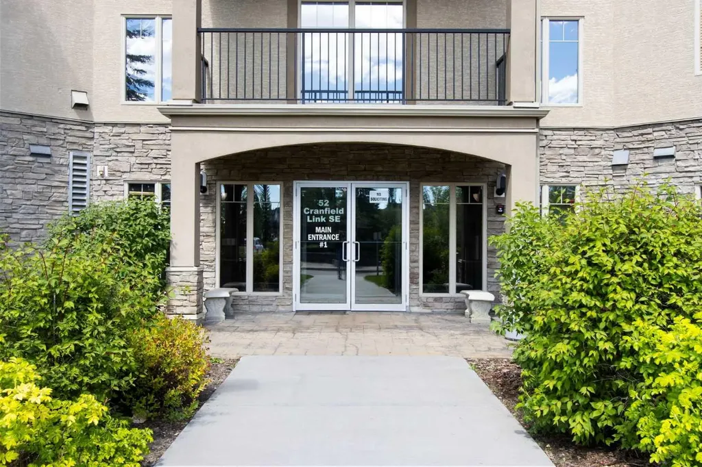 52 Cranfield Link SE Calgary AB T3M0N9
