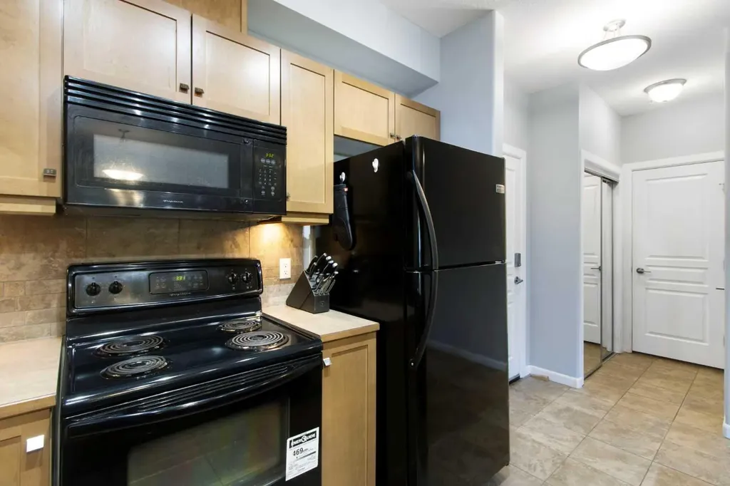 52 Cranfield Link SE Calgary AB T3M0N9