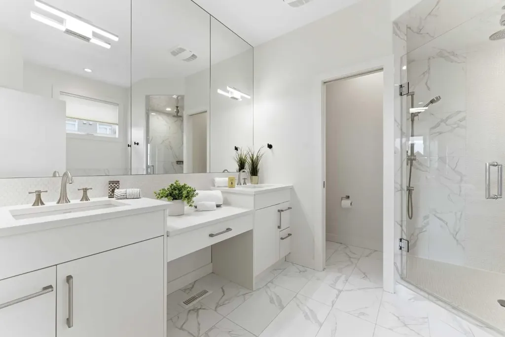 713 5 Street NE Calgary AB T2E 3W7