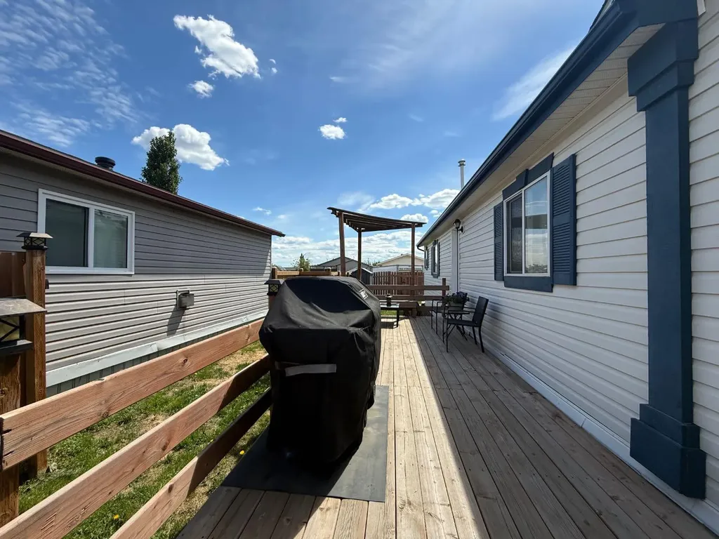 9005 90 Avenue Grande Prairie AB T8V 0A8