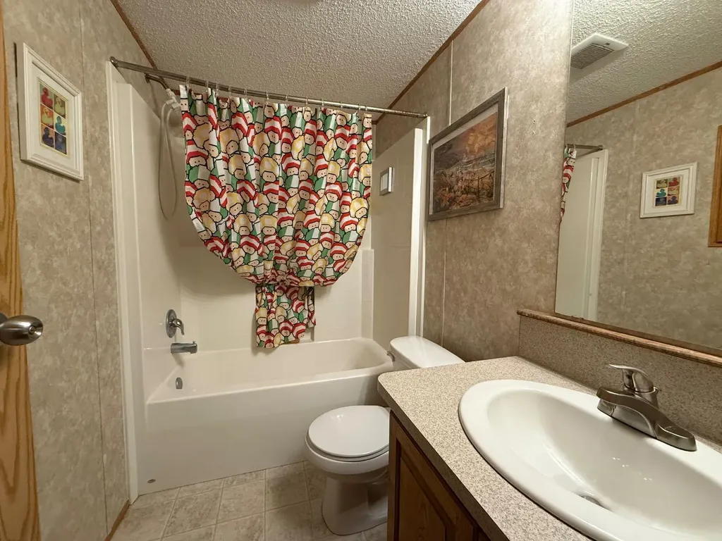 9005 90 Avenue Grande Prairie AB T8V 0A8