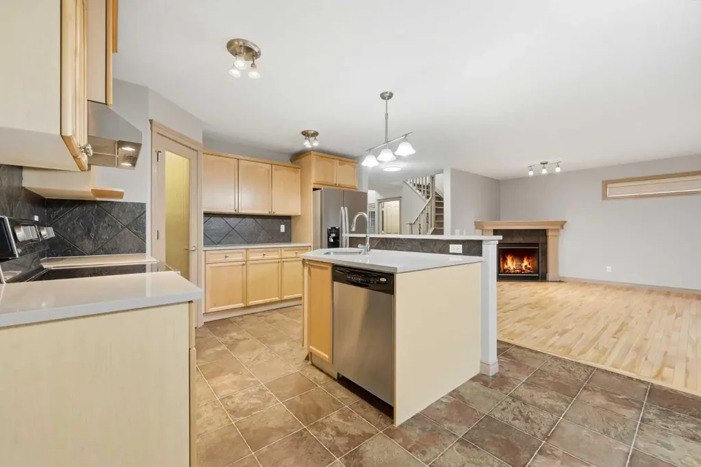 137 Evanscove Circle NW Calgary AB T3P 0A2