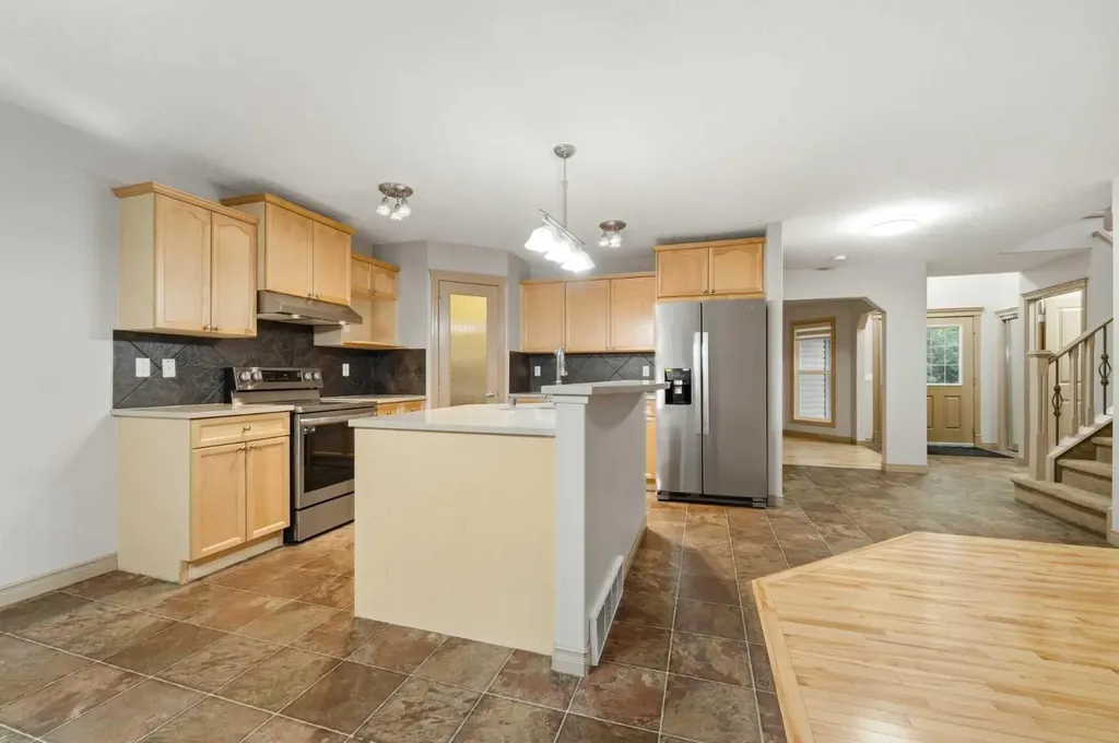 137 Evanscove Circle NW Calgary AB T3P 0A2