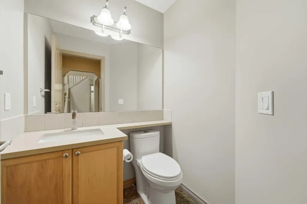 137 Evanscove Circle NW Calgary AB T3P 0A2