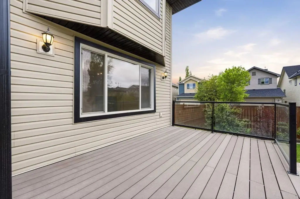 137 Evanscove Circle NW Calgary AB T3P 0A2