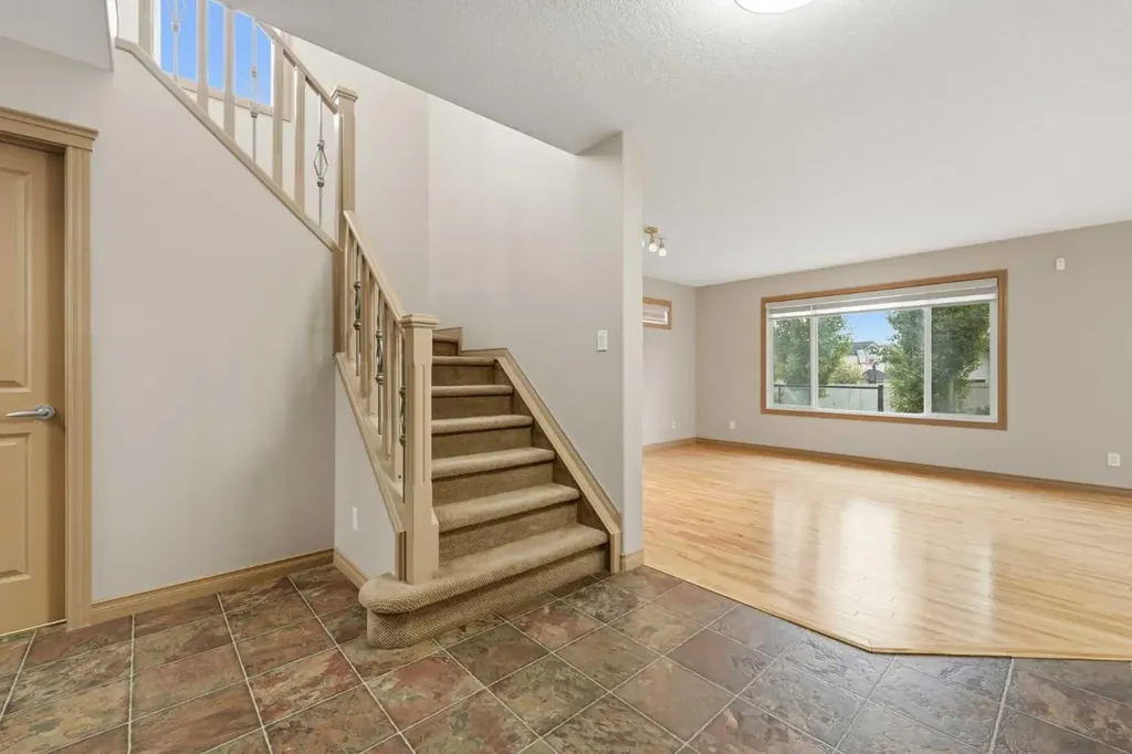 137 Evanscove Circle NW Calgary AB T3P 0A2