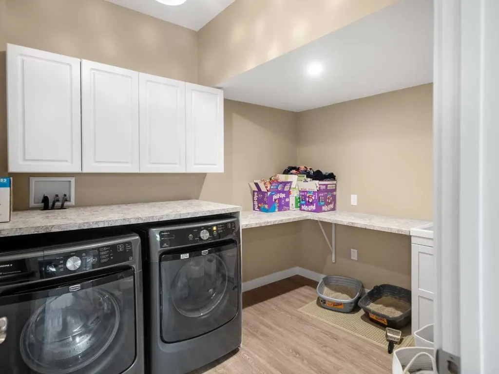 25 Grove Close Red Deer AB T4P 0P4