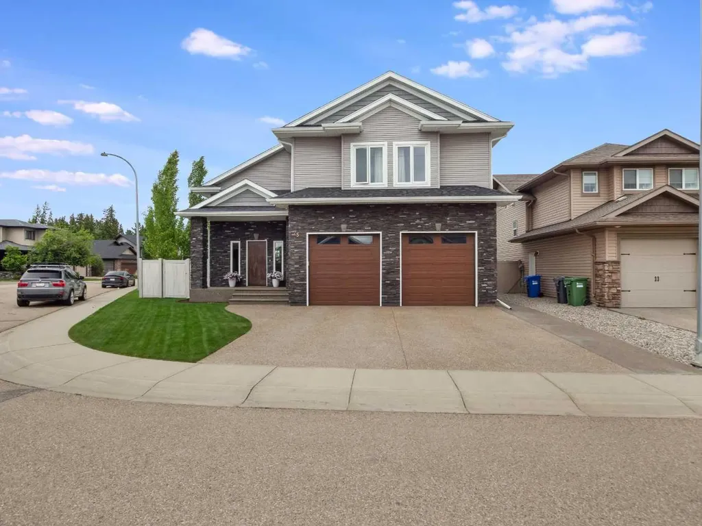 25 Grove Close Red Deer AB T4P 0P4