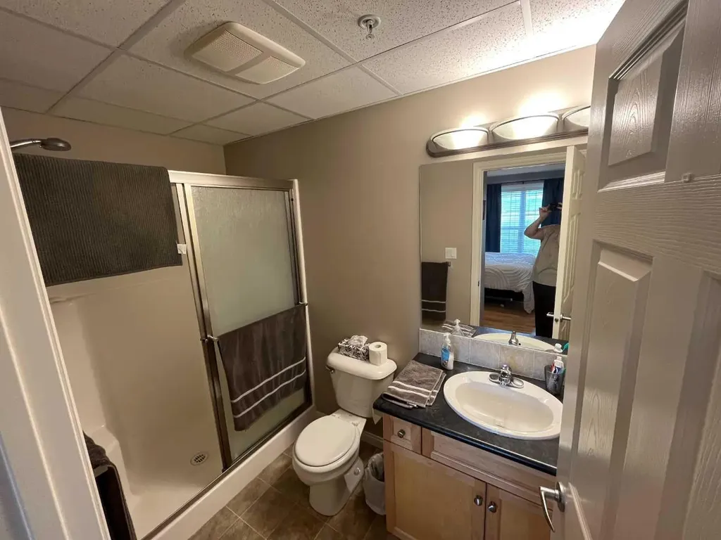 201 River Ridge Drive NW Medicine Hat AB T1A 8V5