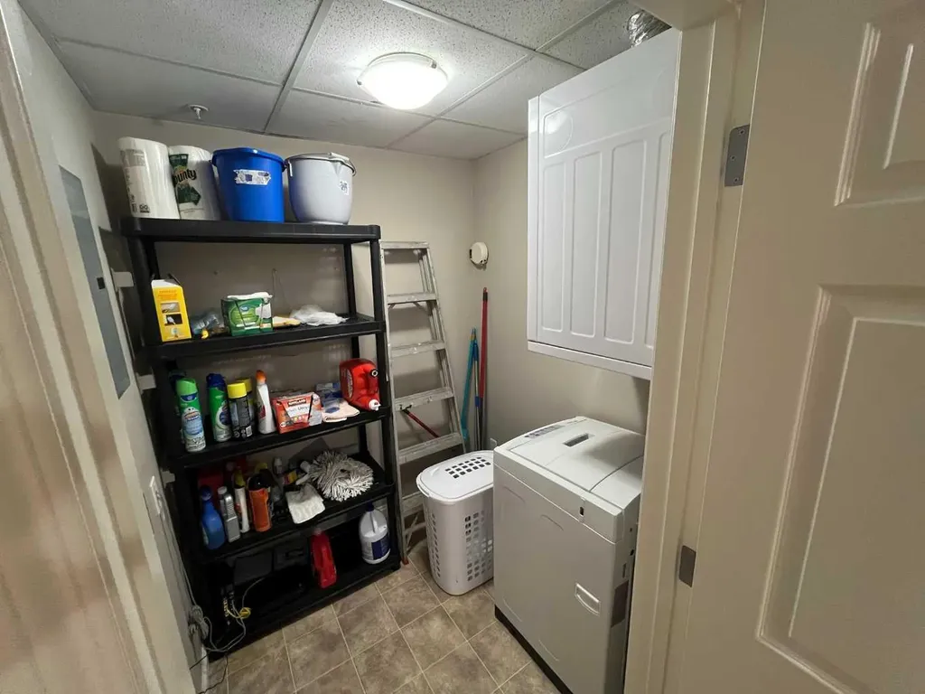 201 River Ridge Drive NW Medicine Hat AB T1A 8V5