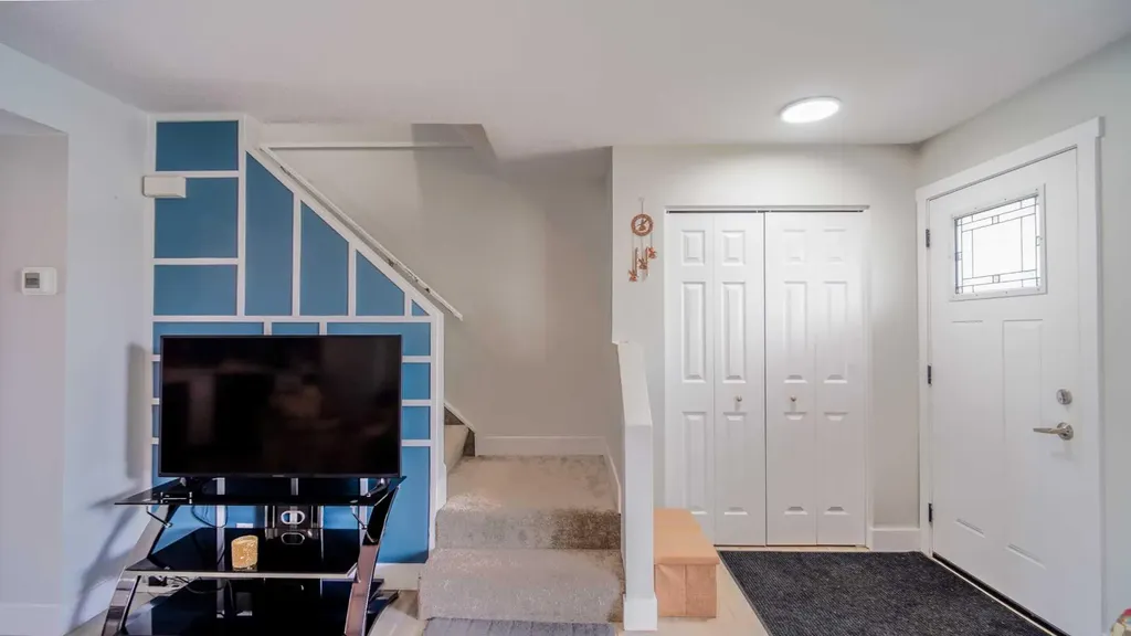 164 Castlegreen Close NE Calgary AB T3J1Y6