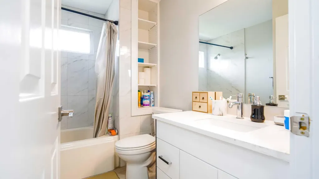 164 Castlegreen Close NE Calgary AB T3J1Y6