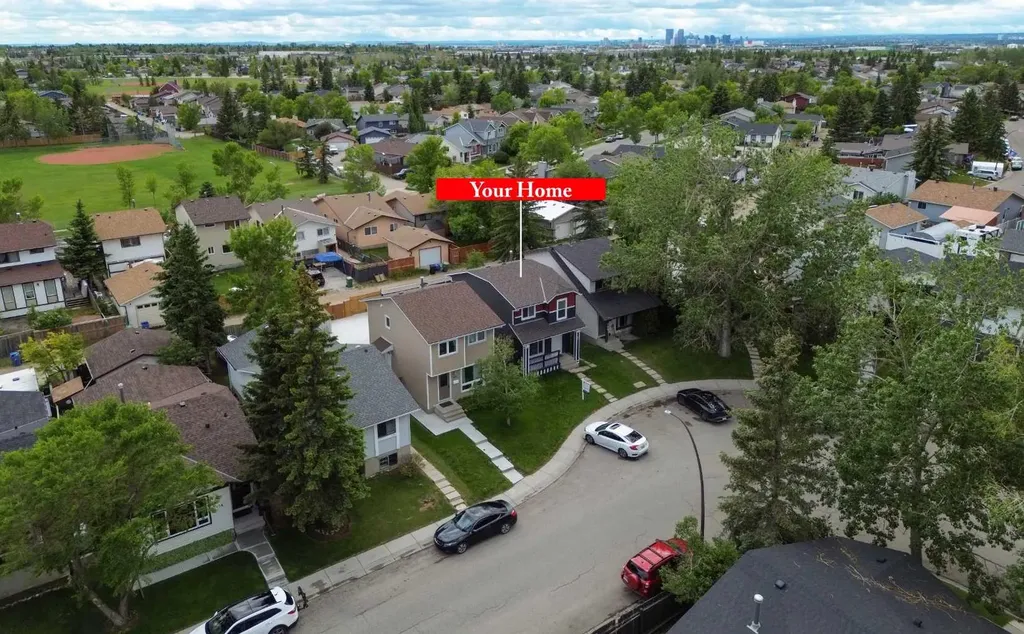 164 Castlegreen Close NE Calgary AB T3J1Y6