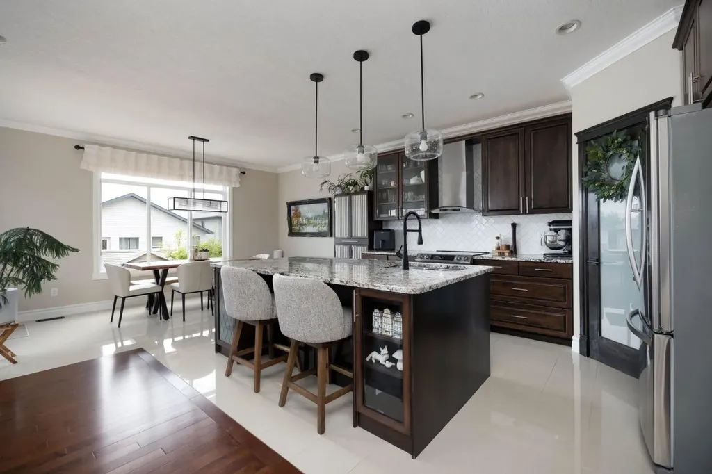 376 Fireweed Crescent Fort Mcmurray AB T9K0J2