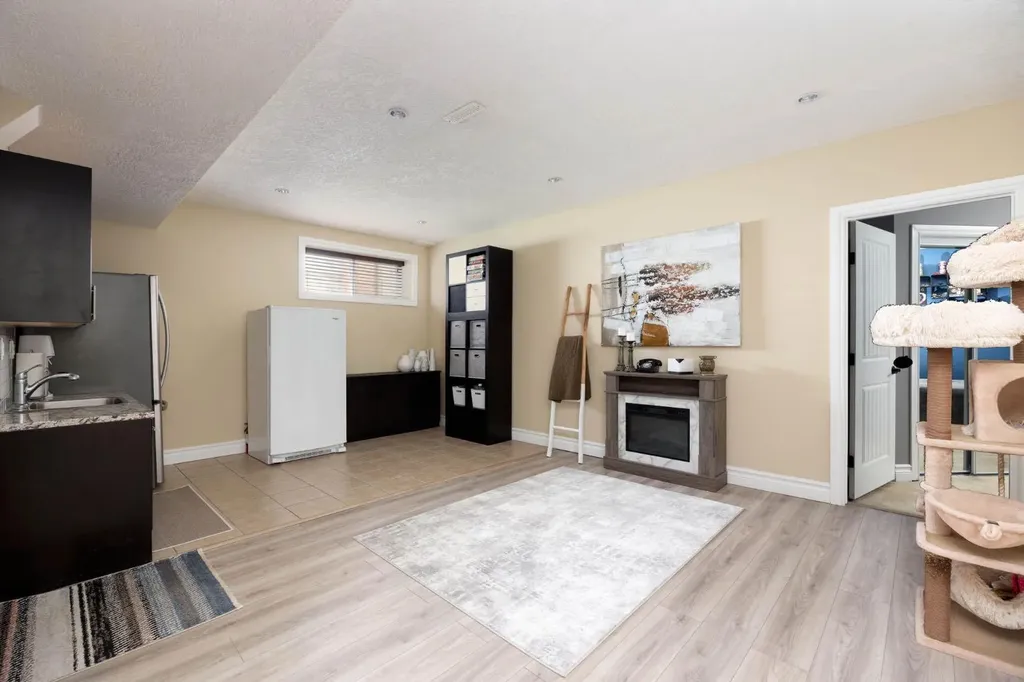 376 Fireweed Crescent Fort Mcmurray AB T9K0J2