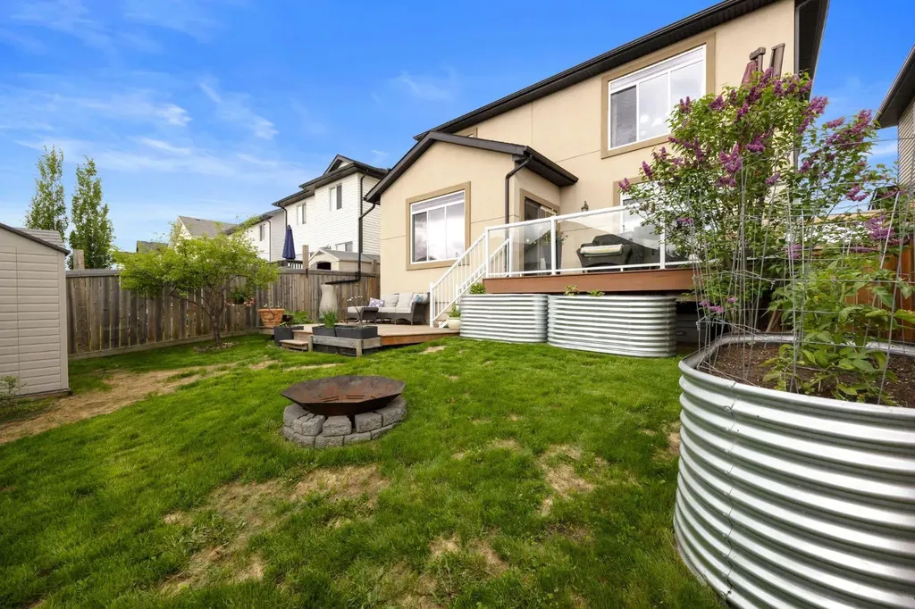 376 Fireweed Crescent Fort Mcmurray AB T9K0J2