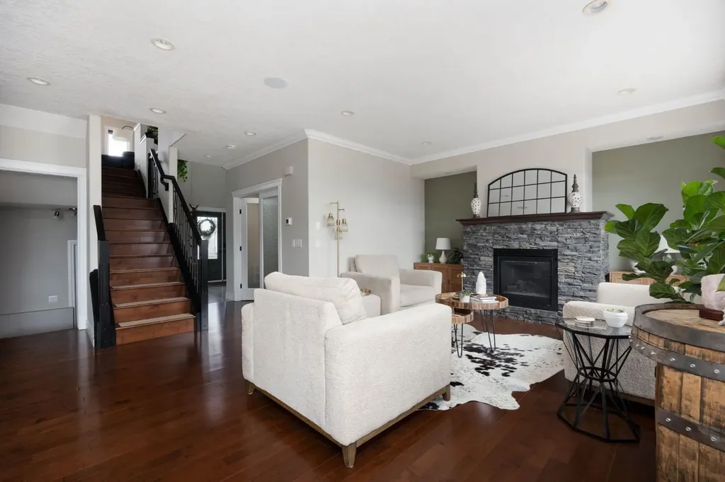 376 Fireweed Crescent Fort Mcmurray AB T9K0J2