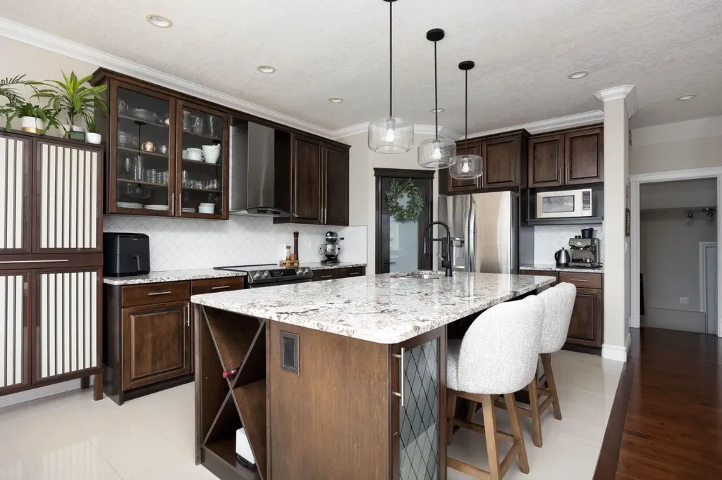 376 Fireweed Crescent Fort Mcmurray AB T9K0J2