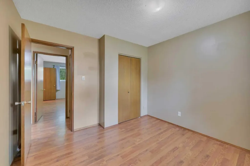 3405 55 Avenue Red Deer AB T4N 5L4