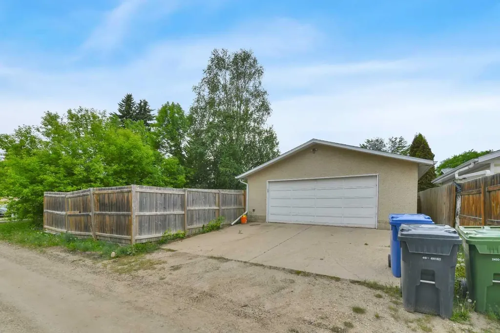 3405 55 Avenue Red Deer AB T4N 5L4