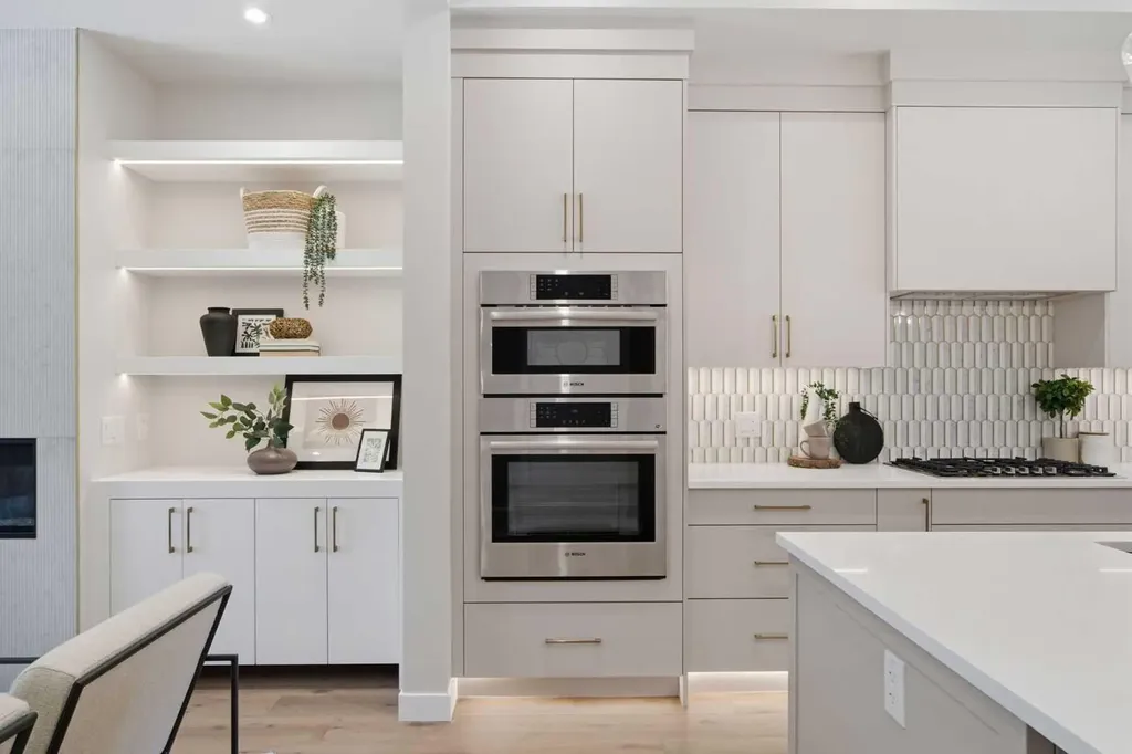 4724 Nordegg Crescent NW Calgary AB T2K 2M5