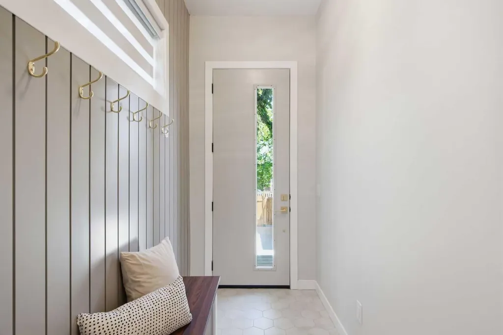 4724 Nordegg Crescent NW Calgary AB T2K 2M5