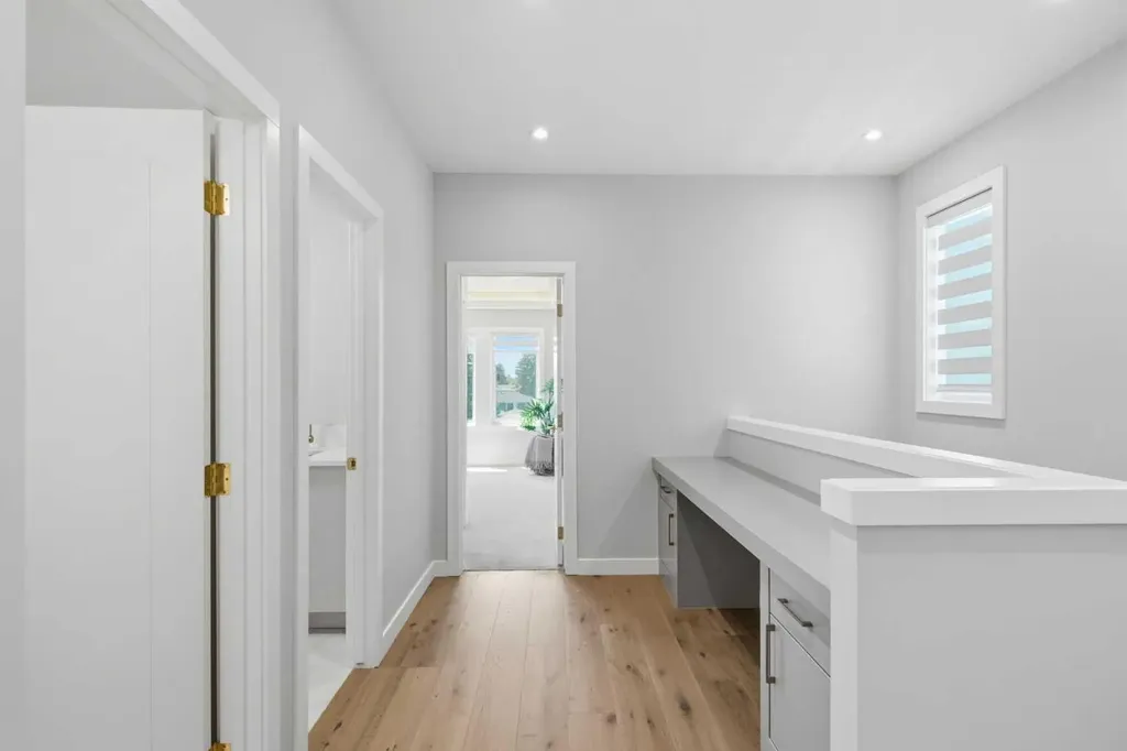 4724 Nordegg Crescent NW Calgary AB T2K 2M5