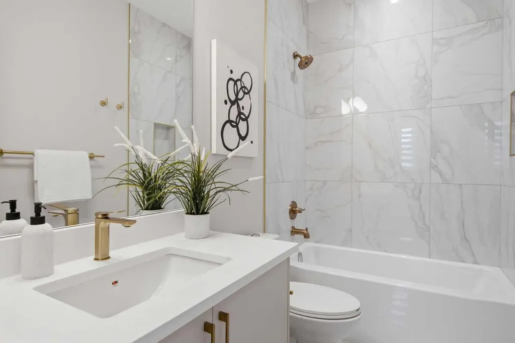 4724 Nordegg Crescent NW Calgary AB T2K 2M5