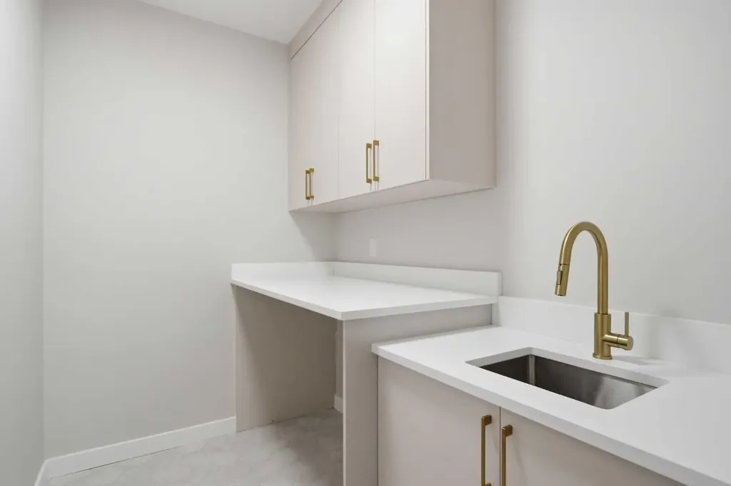 4724 Nordegg Crescent NW Calgary AB T2K 2M5