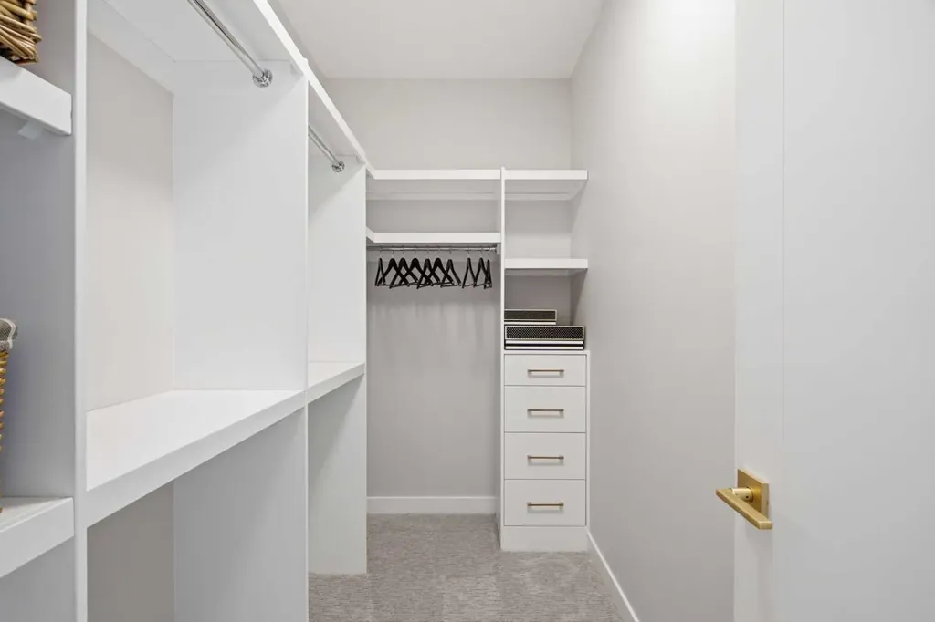 4724 Nordegg Crescent NW Calgary AB T2K 2M5