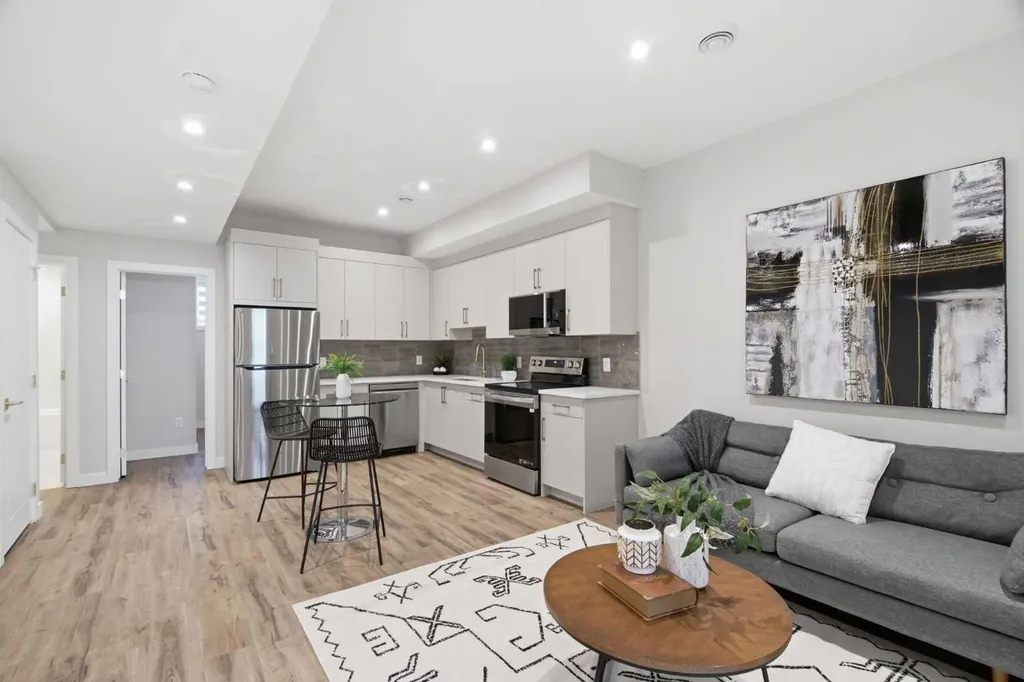 4724 Nordegg Crescent NW Calgary AB T2K 2M5