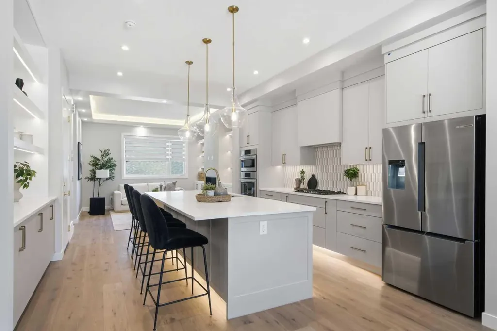 4724 Nordegg Crescent NW Calgary AB T2K 2M5
