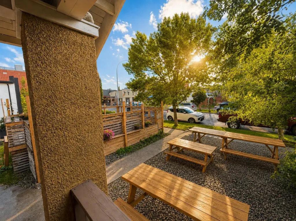 204 7a Street NE Calgary AB T2E 4E8
