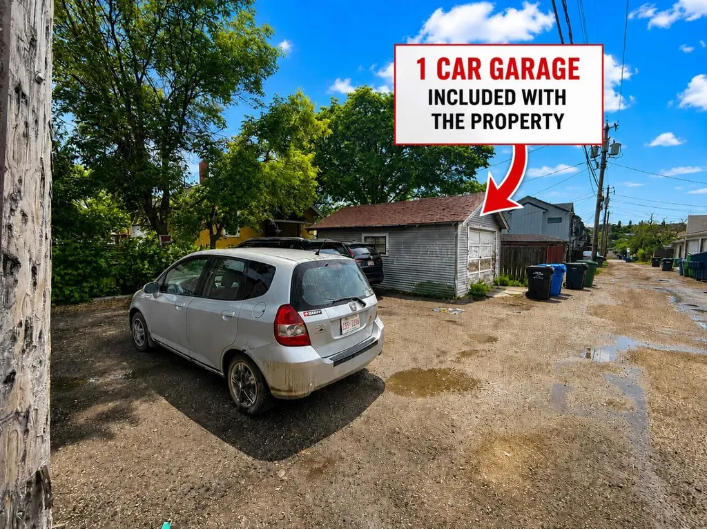 204 7a Street NE Calgary AB T2E 4E8
