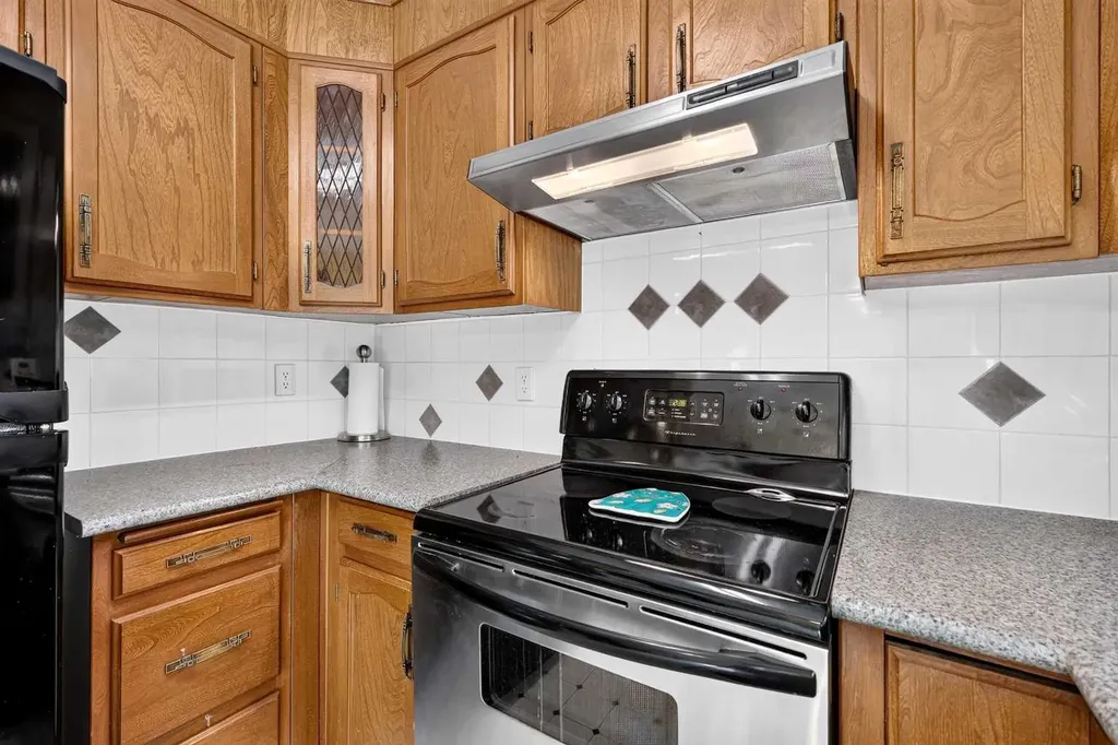 296 Templeton Circle NE Calgary AB T1Y 5R5
