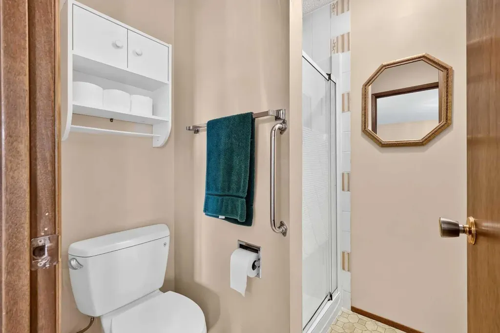296 Templeton Circle NE Calgary AB T1Y 5R5