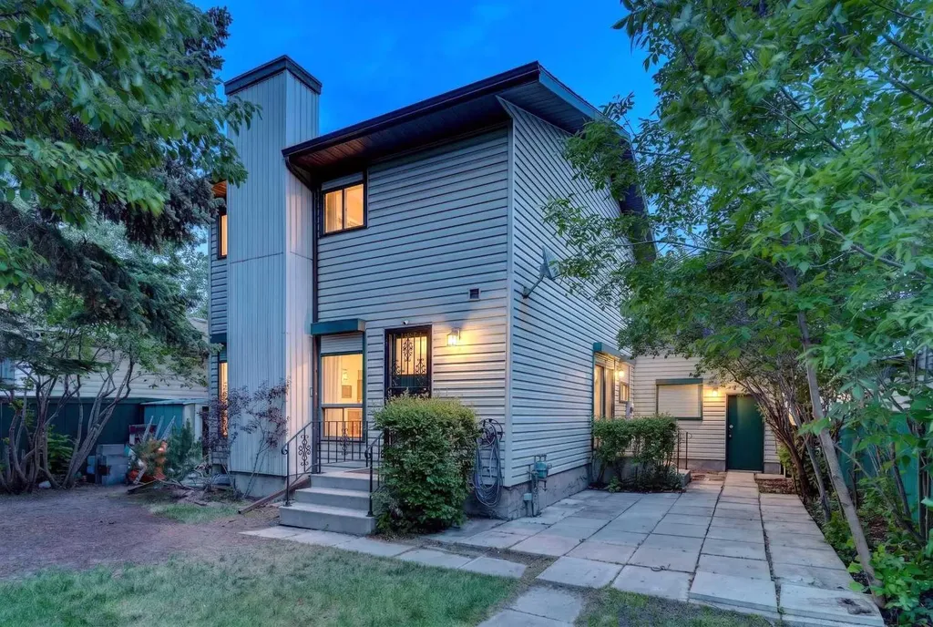 296 Templeton Circle NE Calgary AB T1Y 5R5