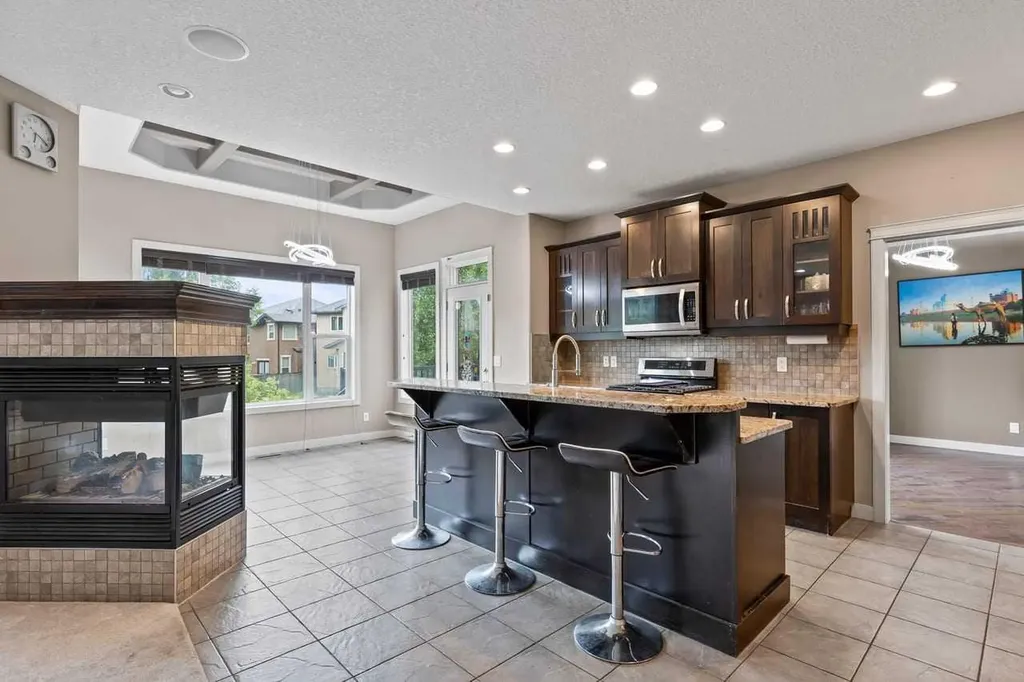 1863 Panatella Boulevard NW Calgary AB T3K 0H3