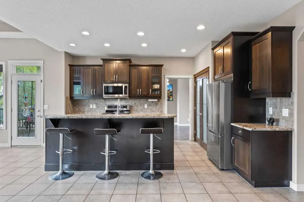 1863 Panatella Boulevard NW Calgary AB T3K 0H3