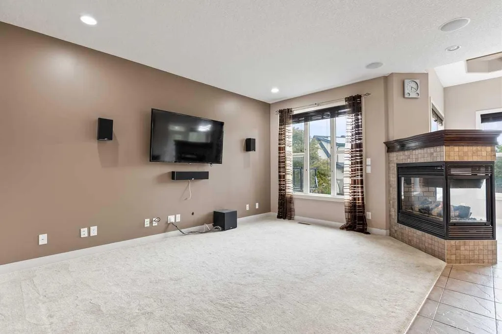 1863 Panatella Boulevard NW Calgary AB T3K 0H3