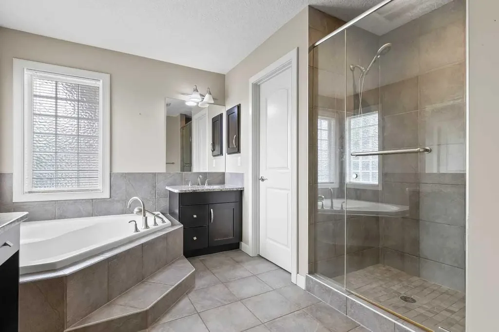 1863 Panatella Boulevard NW Calgary AB T3K 0H3
