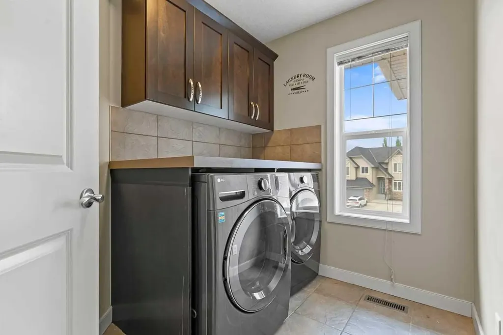 1863 Panatella Boulevard NW Calgary AB T3K 0H3